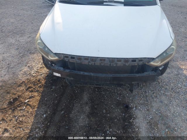 5NPD84LF3JH258843 Hyundai ELANTRA SEL