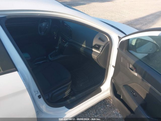 5NPD84LF3JH258843 Hyundai ELANTRA SEL