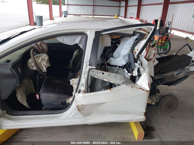 Toyota COROLLA LE 2018 2T1BURHE9JC060299 Image 18