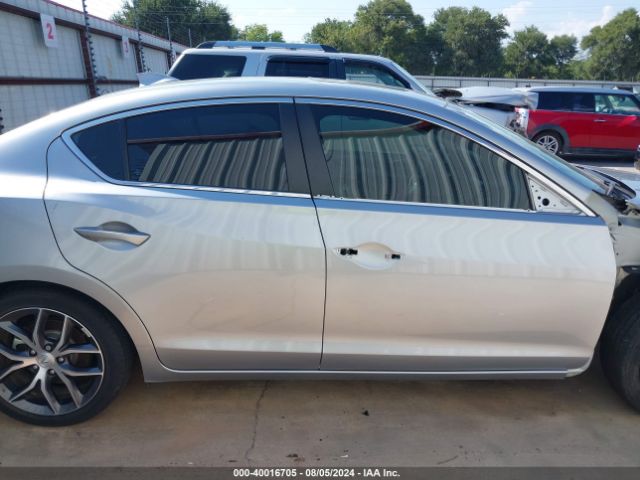 19UDE2F76LA005318 Acura Ilx Premium Package/technology Package