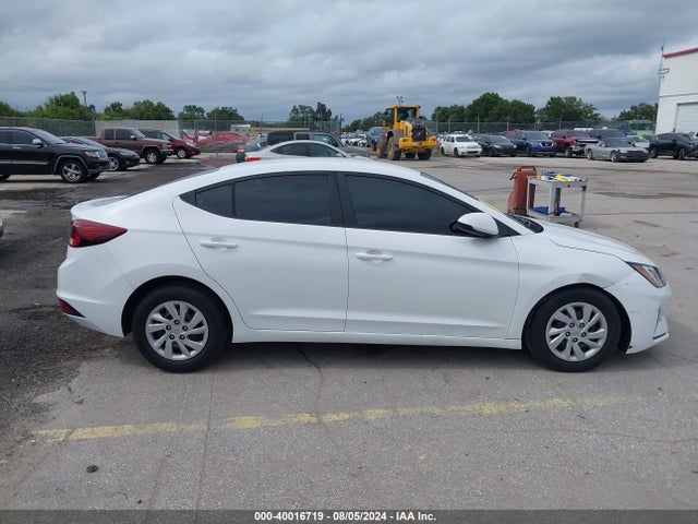 Hyundai ELANTRA SE 2020 5NPD74LF3LH590464 Image 13