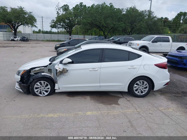 Hyundai ELANTRA SE 2020 5NPD74LF3LH590464 Image 14