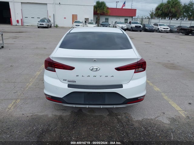 Hyundai ELANTRA SE 2020 5NPD74LF3LH590464 Image 16