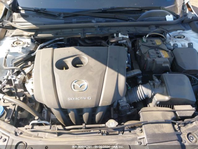 JM1BPAKL6N1518908 Mazda Mazda3 Select