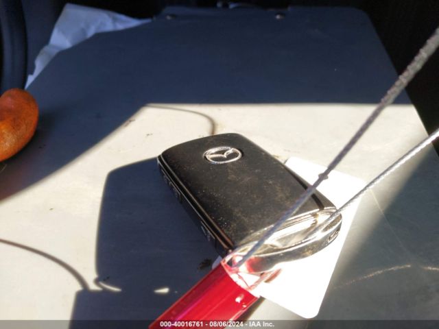 JM1BPAKL6N1518908 Mazda Mazda3 Select