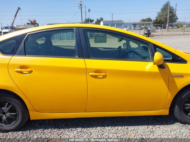 JTDKN3DUXF1897677 Toyota Prius Four