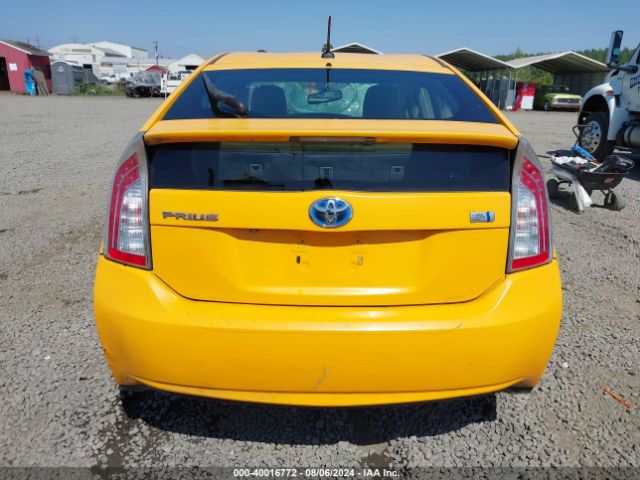 JTDKN3DUXF1897677 Toyota Prius Four