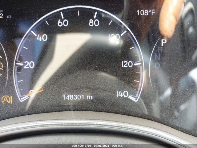 1C4RJEAG9JC353964 Jeep Grand Cherokee Laredo 4x2