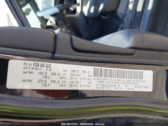 1C4RJEAG9JC353964 Jeep Grand Cherokee Laredo 4x2