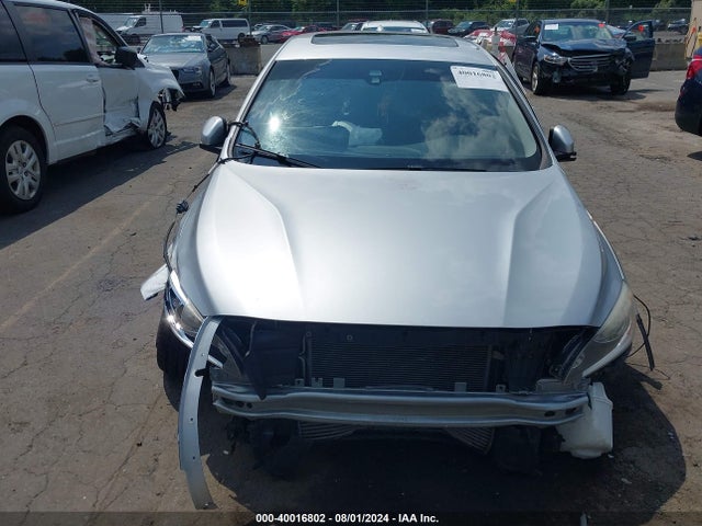 Volvo S60 T5 Premier 2015 YV140MFB7F2317010 Image 6