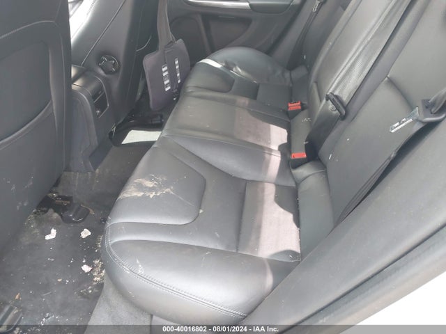Volvo S60 T5 Premier 2015 YV140MFB7F2317010 Image 8