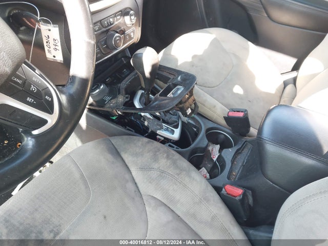 Jeep Cherokee Latitude 2016 1C4PJMCS7GW294391 Image 12