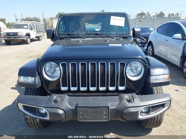 1C4HJXEN5LW235136 Jeep Wrangler Unlimited Sahara 4x4