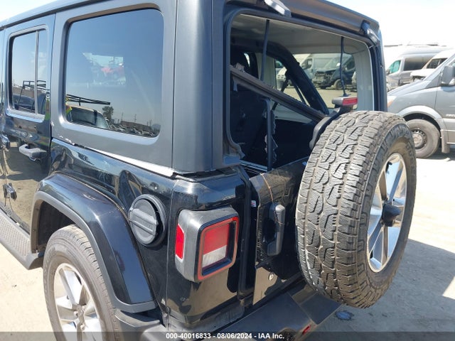 1C4HJXEN5LW235136 Jeep Wrangler Unlimited Sahara 4x4
