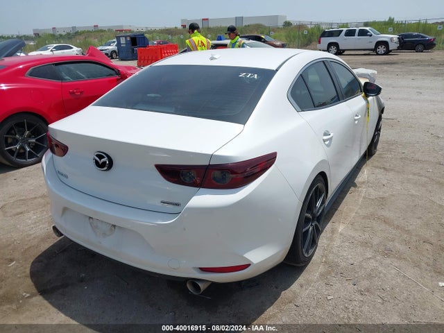 3MZBPADLXKM105737 Mazda Mazda3 Preferred Package
