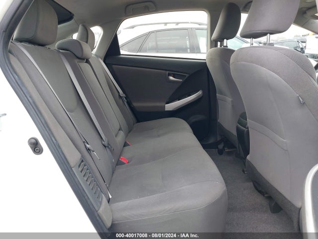 Toyota Prius Two 2014 JTDKN3DU5E1747779 Image 8