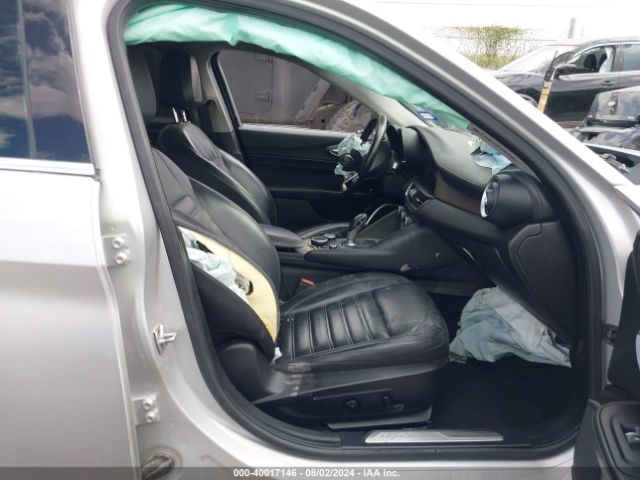 ZARFAECN4H7552055 Alfa Romeo Giulia Ti Rwd