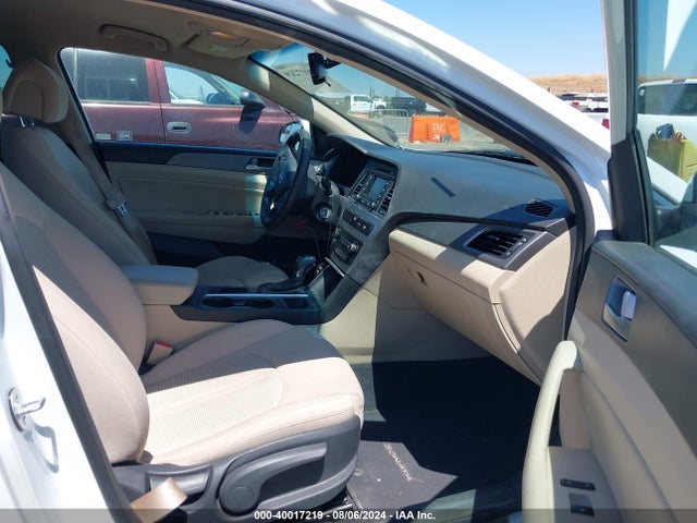 Hyundai SONATA SE 2015 5NPE24AF5FH250050 Image 5