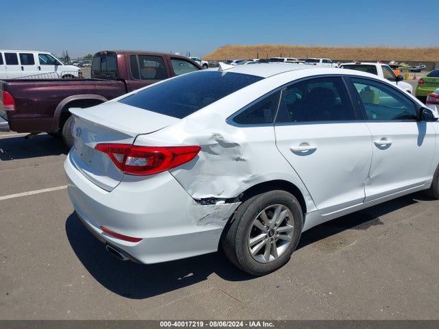 Hyundai SONATA SE 2015 5NPE24AF5FH250050 Image 6
