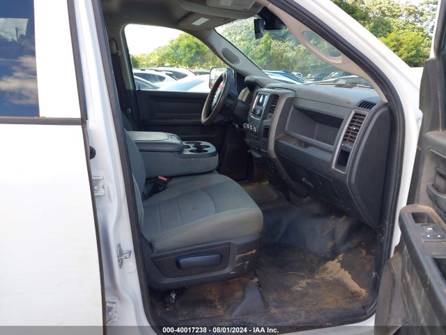 1C6RR7KT2KS593369 RAM 1500 Classic Tradesman  4x4 5'7 Box
