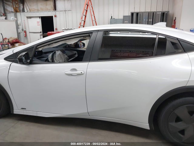 Toyota Prius Le 2023 JTDADABU8P3002182 Image 14