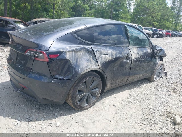2024 TESLA MODEL Y 7SAYGDED3RF093258 Photo 3