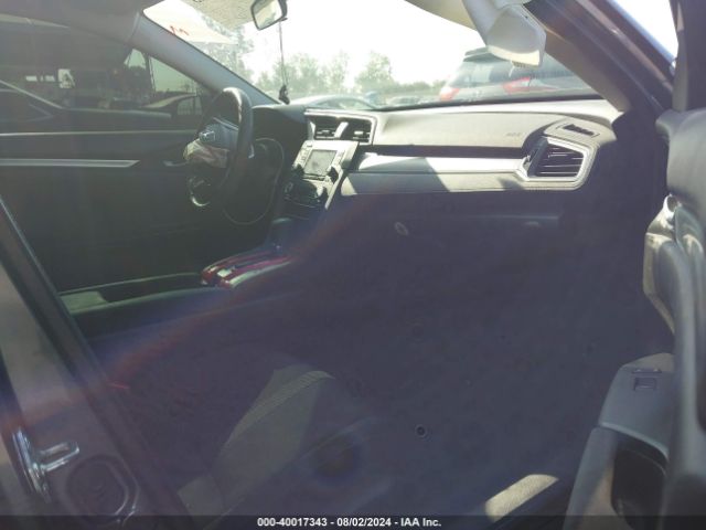2HGFC2F5XJH537747 Honda Civic Lx