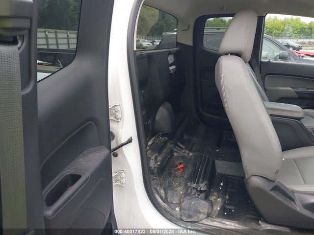 Chevrolet Colorado Wt 2018 1GCHSBEAXJ1307181 Image 8