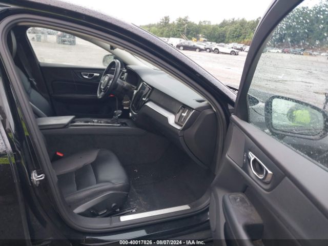 7JR102FK0KG014520 Volvo S60 T5 Momentum