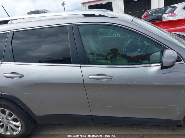 1C4PJMCB5KD379184 Jeep Cherokee Latitude 4x4