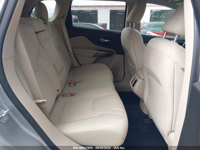 1C4PJMCB5KD379184 Jeep Cherokee Latitude 4x4