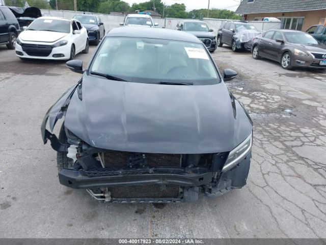 1VWAA7A32JC035140 Volkswagen Passat 2.0t R-line/2.0t S