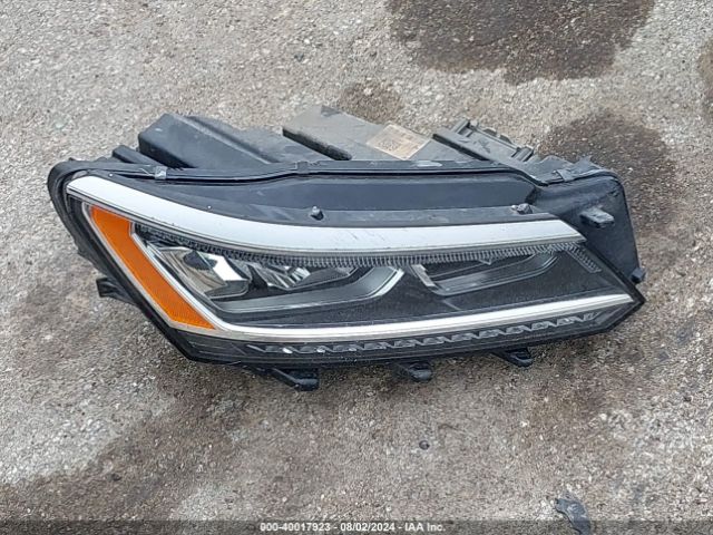 1VWAA7A32JC035140 Volkswagen Passat 2.0t R-line/2.0t S