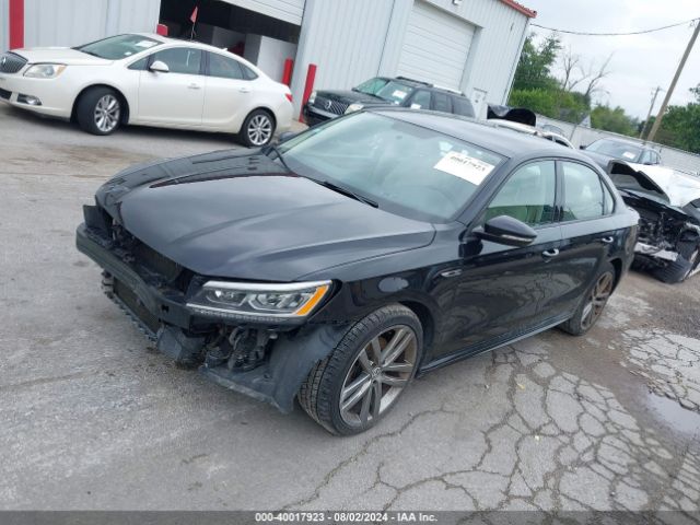 1VWAA7A32JC035140 Volkswagen Passat 2.0t R-line/2.0t S
