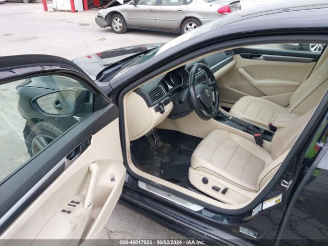 1VWAA7A32JC035140 Volkswagen Passat 2.0t R-line/2.0t S