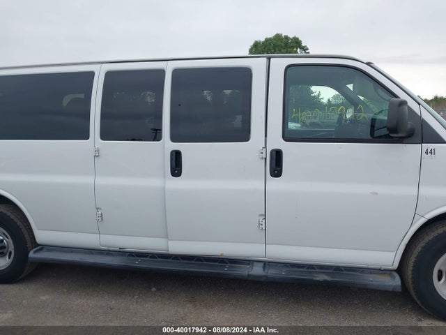 Chevrolet Express 3500 Lt 2015 1GBZG1FF4F1202593 Image 13