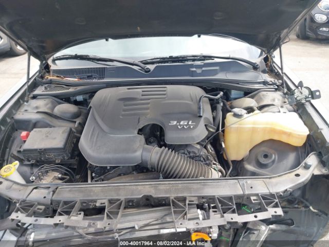 2C3CDZJG7KH540546 Dodge Challenger Gt
