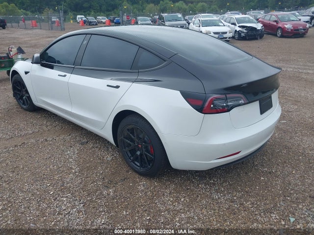 2022 TESLA MODEL 3 5YJ3E1EB0NF278386 Photo 2