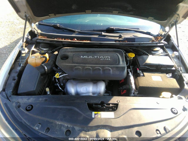 1C3CCCBB3FN688368 Chrysler 200 S