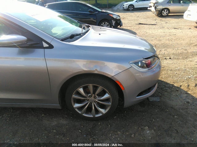 Chrysler 200 S 2015 1C3CCCBB3FN688368 Image 12