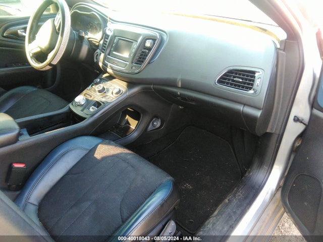 Chrysler 200 S 2015 1C3CCCBB3FN688368 Image 5