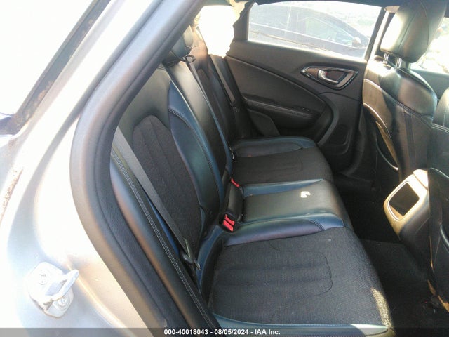 Chrysler 200 S 2015 1C3CCCBB3FN688368 Image 8