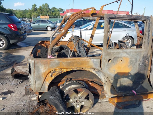 1C4BJWDG9GL222187 Jeep Wrangler Unlimited Sport