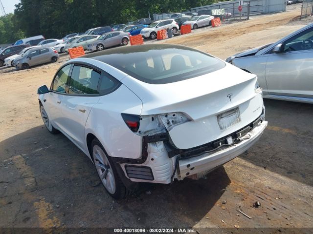 2022 TESLA MODEL 3 5YJ3E1EB8NF108535 Photo 2