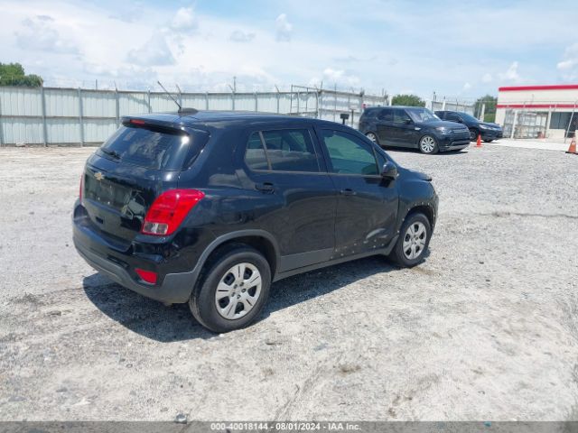 3GNCJKSB2JL386470 Chevrolet TRAX LS