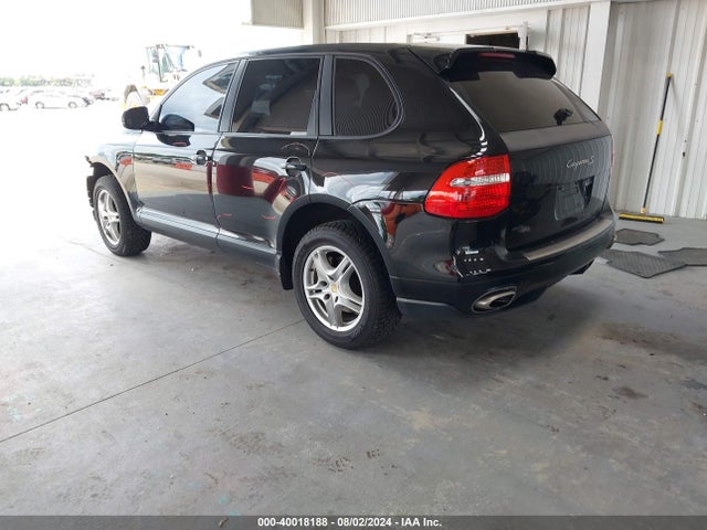 2008 PORSCHE CAYENNE WP1AB29P38LA33643 Photo 2