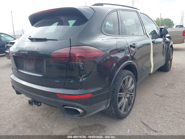 2018 PORSCHE CAYENNE WP1AA2A22JKA01751 Photo 3