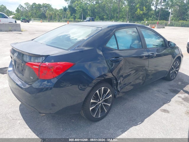 Toyota COROLLA SE 2018 5YFBURHE2JP800677 Image 4