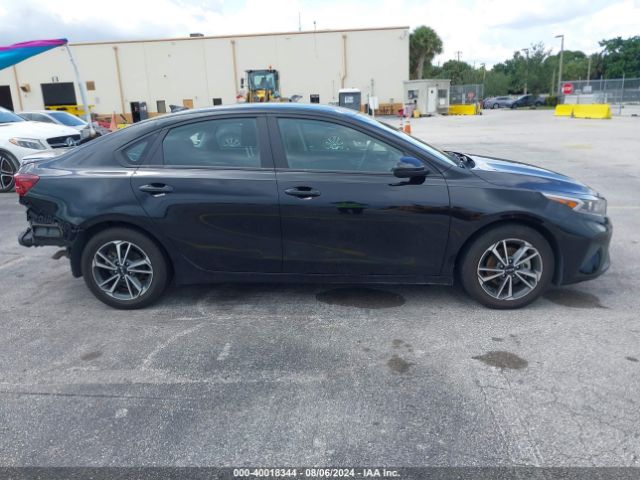 3KPF24AD9PE541644 KIA Forte Lxs