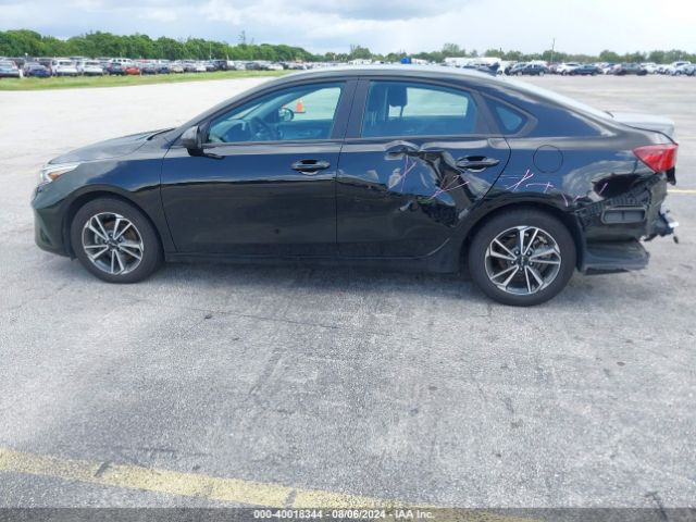 3KPF24AD9PE541644 KIA Forte Lxs